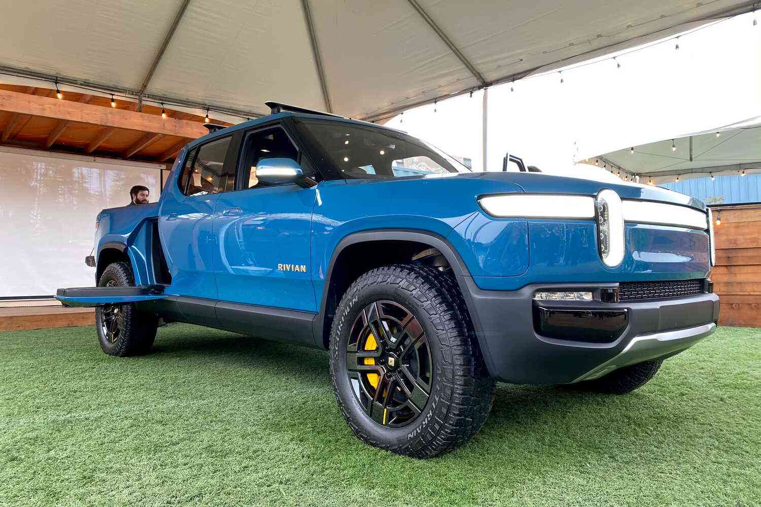 Now THAT'S a car IPO! Rivian IPO is priced at $21.50